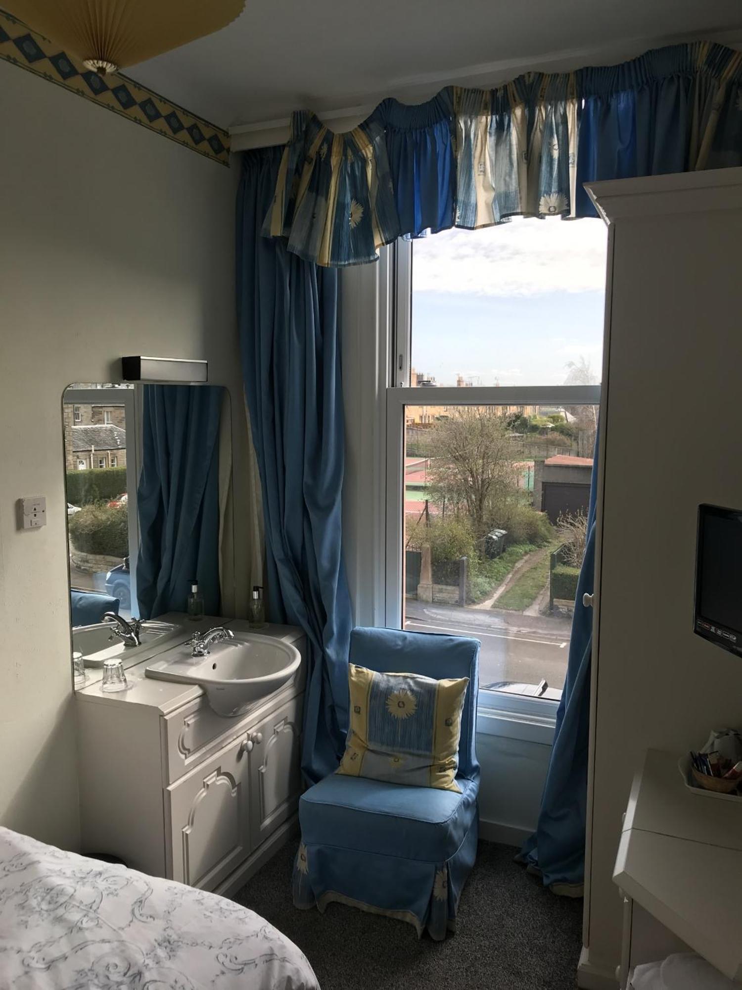 Eenpersoonskamer met Eigen Badkamer