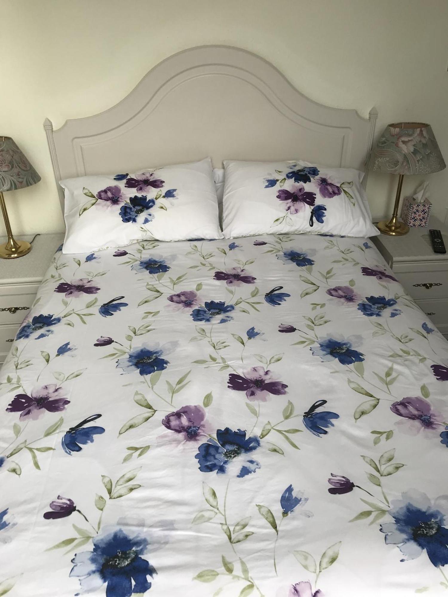 Tweepersoonskamer met 1 of 2 Bedden en Eigen Badkamer