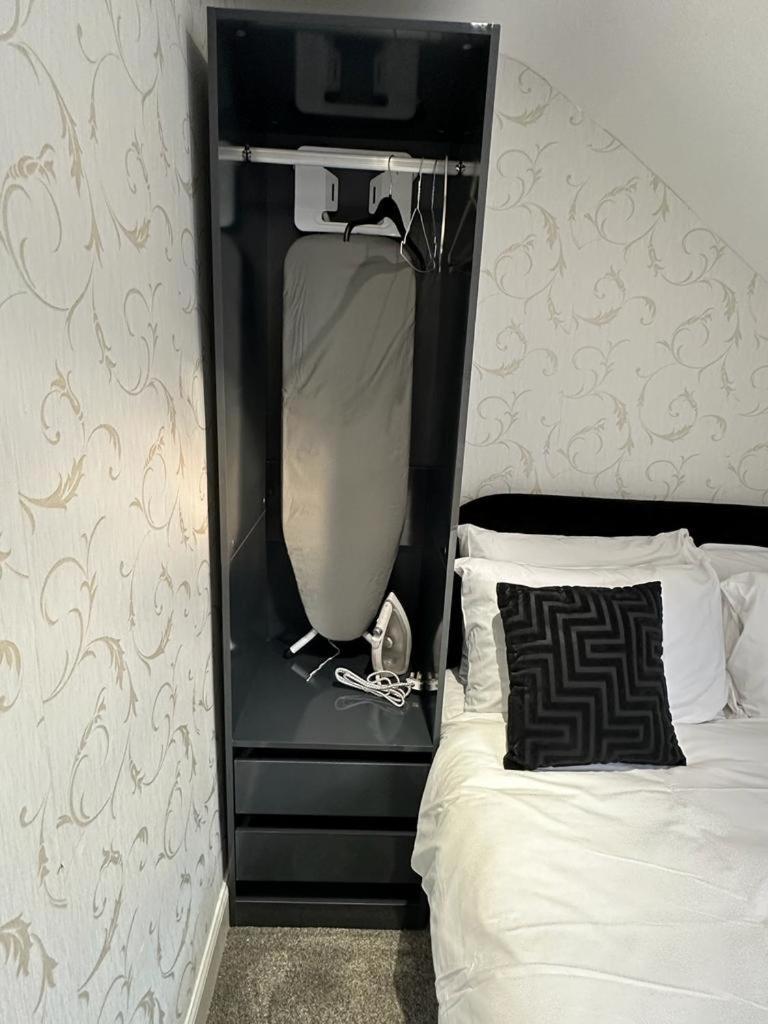 Tweepersoonskamer met Gedeelde Badkamer