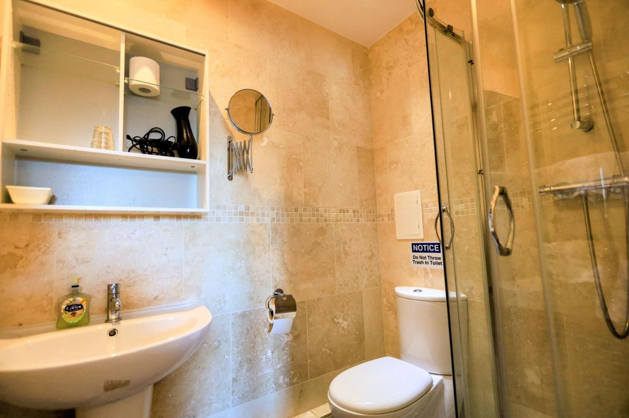 Habitación Doble con baño privado