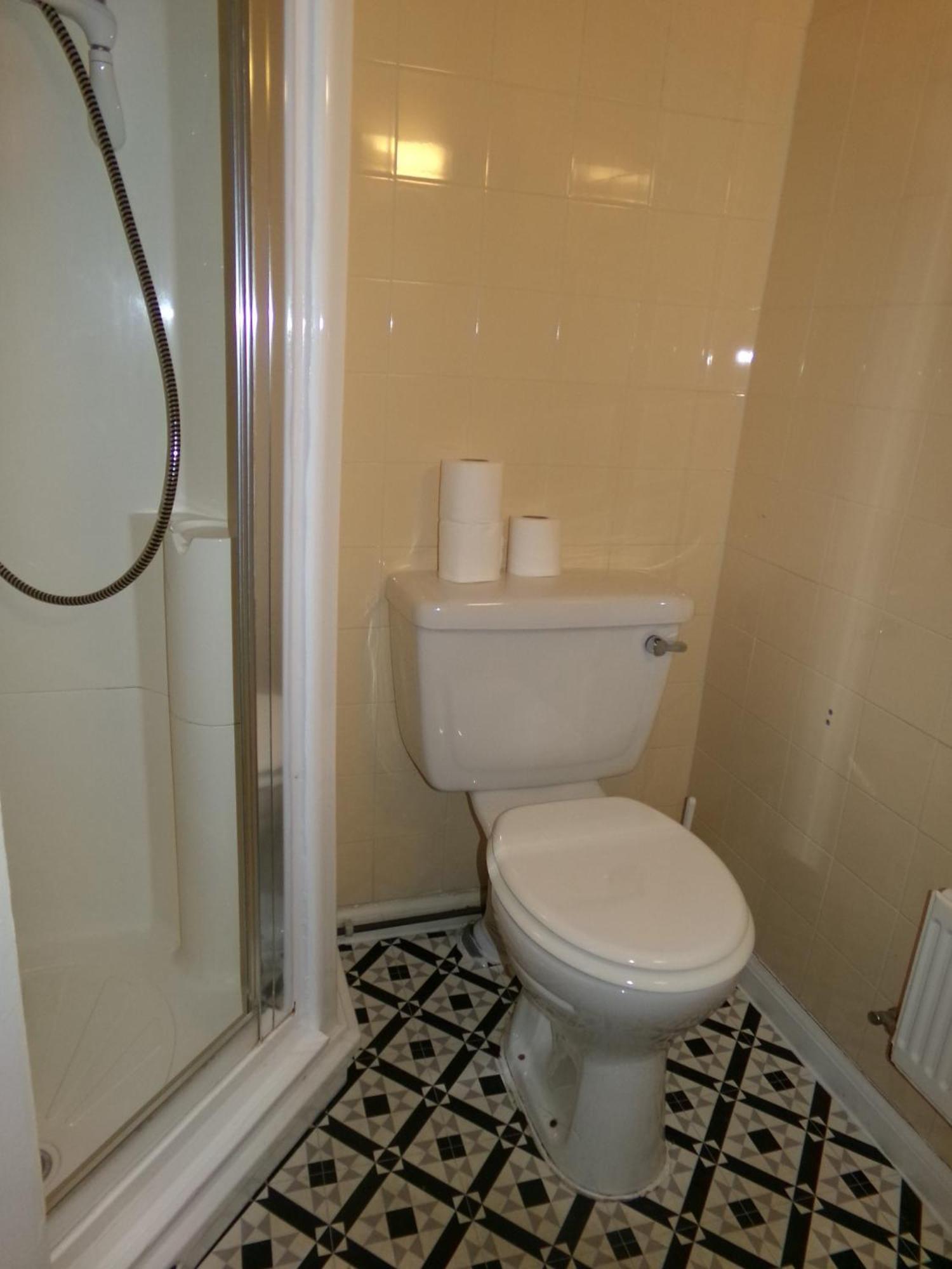 Habitación Doble con ducha privada externa