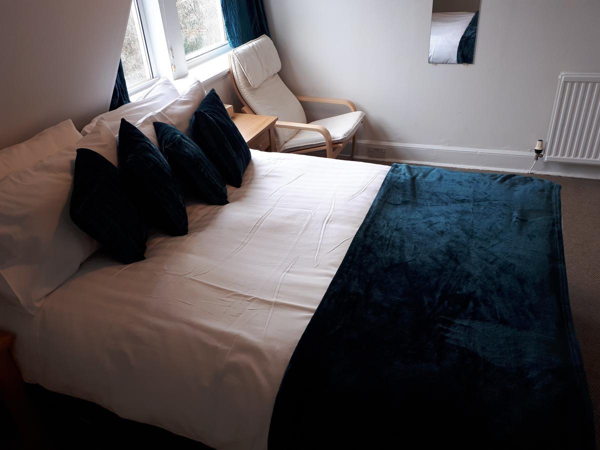 Tweepersoonskamer met een Eigen Badkamer - Tweede Verdieping