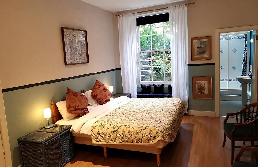 Dene Guest House, New Town-1