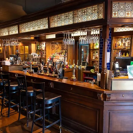 Edinburgh Whisky House Hotel-3
