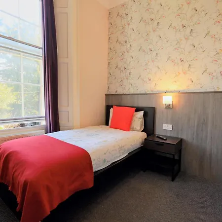 Edinburgh Holiday Guest House-3